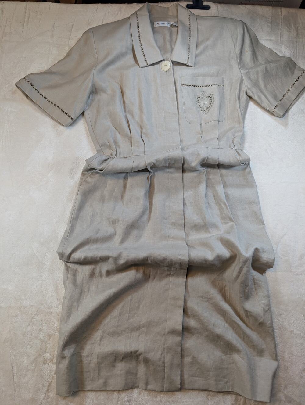 Liz Claiborne Vintage Dress Size 8 100% Linen Beige Shirt Dress